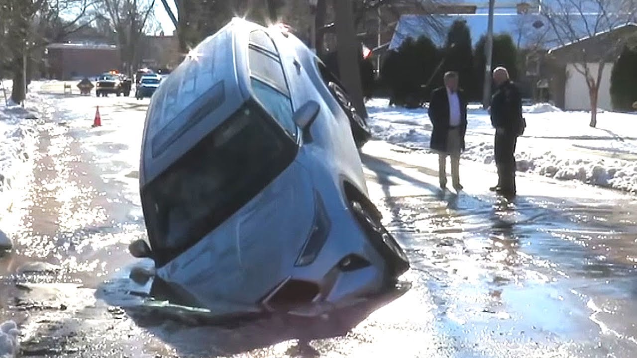 uIdiots Laugh At Idiots In Cars 9