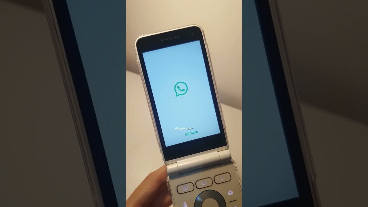 WhatsApp on samsung folder 2 🧃 #shorts #cute #flipphone