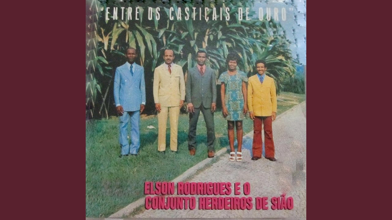 Entre os Castiçais de Ouro