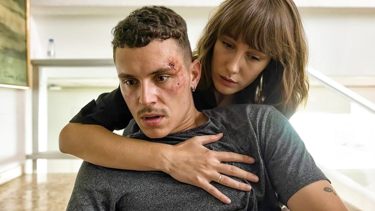 A young man ends his parents' lives for some unknown reason and ends up falling for his shrink.