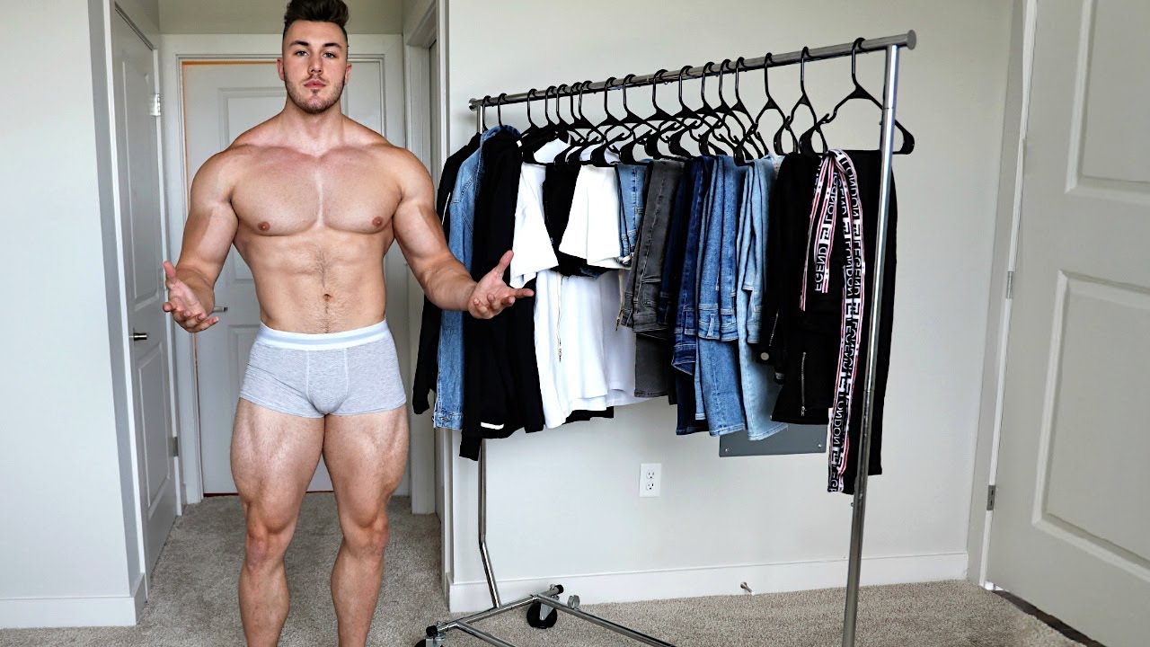 WHAT CLOTHING LOOKS LIKE WHEN YOU LIFT...