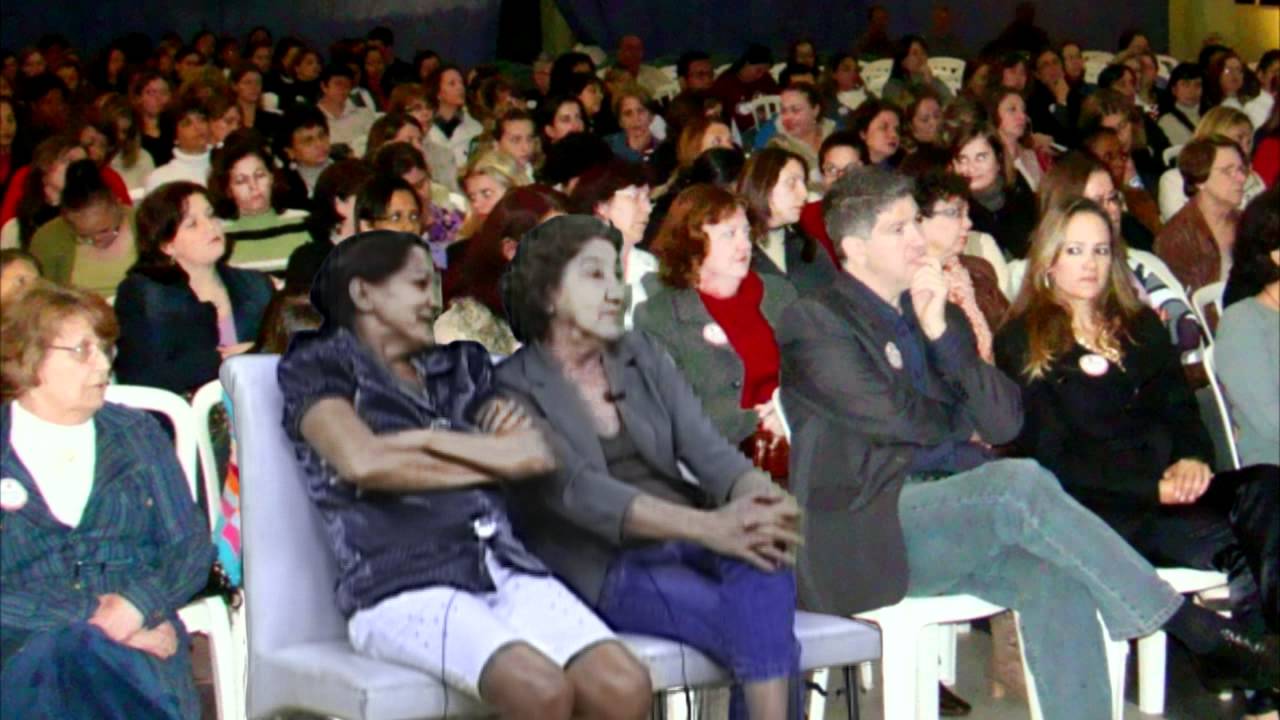 SPFW - DONA IRENE E ZUZU COMENTAM AS ROUPAS DE 2012