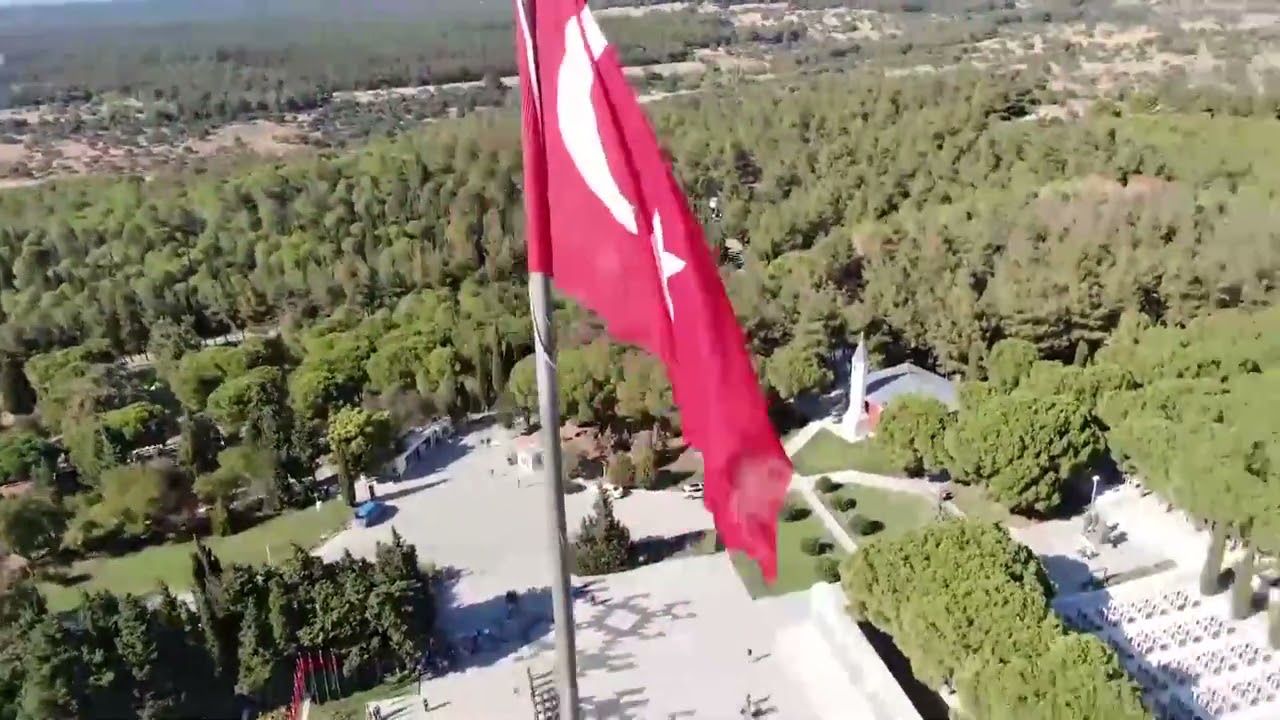 Çanakkale Jandarma Eğitim Merkez Komutanlığı emrinde 384’üncü Dönem Yedek Subay adayları Şehitlikte