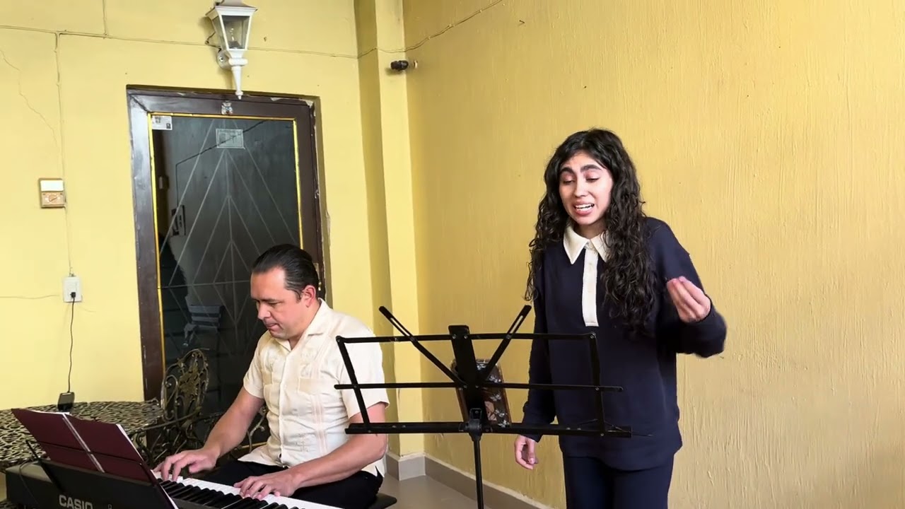 Castillos 🏰 ensayando con el profe Juan !! 