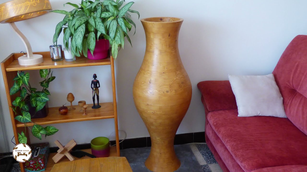 Woodturning a big segmented vase