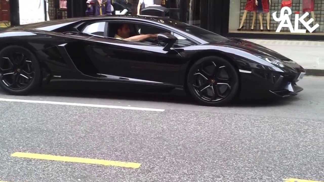 Black Lambo Aventador on Sloane Street(London)