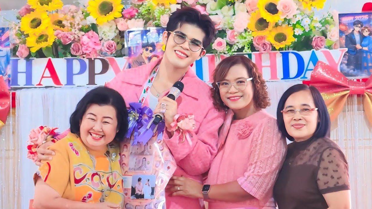 มินิคอนเสิร์ต(งานปิด) ไรอัล กาจบัณฑิต วันเกิดแม่อ้อย,ผอ.แต๋น,แม่เจี๊ยบ Theme Cafe &Bistro 3/3/2026
