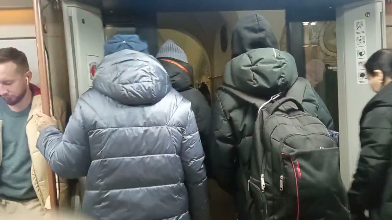 Поездка по кольцевой линии ч1.