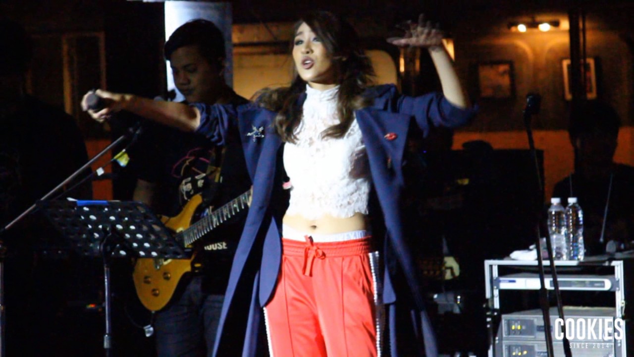 170401 เอม สาธิดา - อย่าให้เขารู้ @ BABYAIM Foolhouse