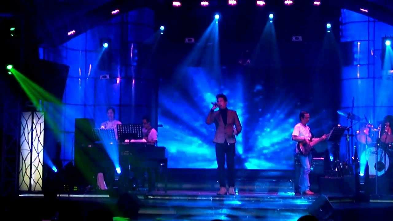 ca si KEN NGUYEN dien tai fong tra MTV