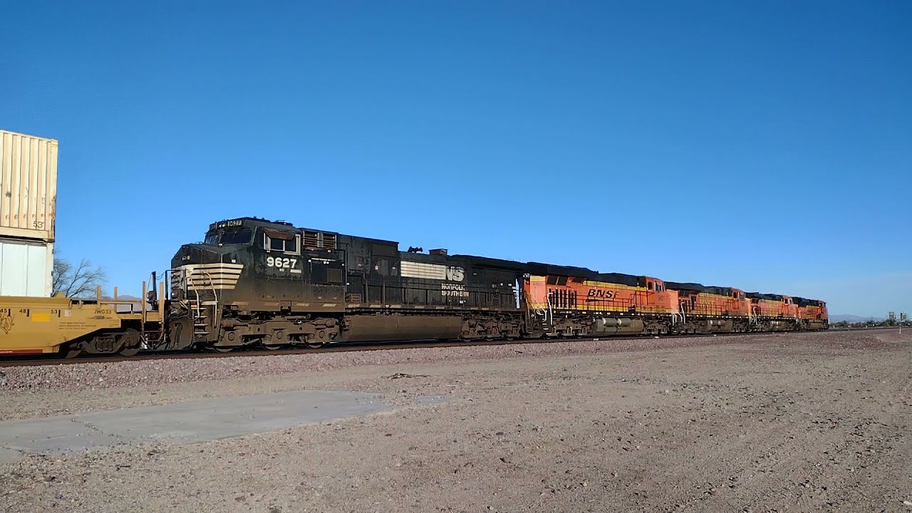 EB BNSF Z Train With NS In Daggett Ca! #bigbossrailfanner