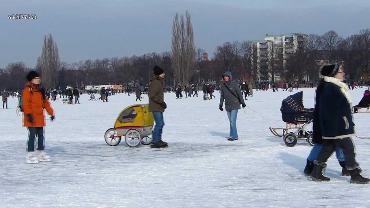 Maschsee Winter Eiszeit Party in Hannover  Winter 2012.