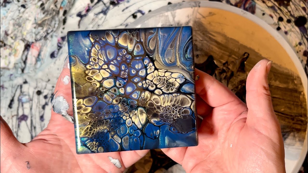 #84 Blooms on Tiles Using Stuck Up Pig Boastful Chameleon Pigment 