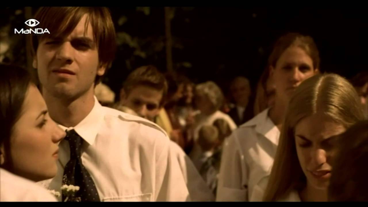 Moszkva tér filmrészlet: Ballagás (2001 -Török Ferenc diplomafilmje)