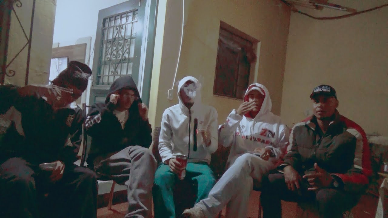 k a t i a u ϟ - Rico pra quem vê de fora (Clip Oficial)