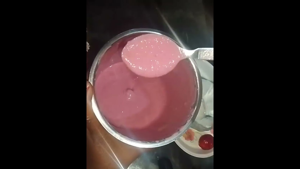 Strawberry 🍓 pudding & strawberry #milkshake 😋😋 yammy smoothie 🥤