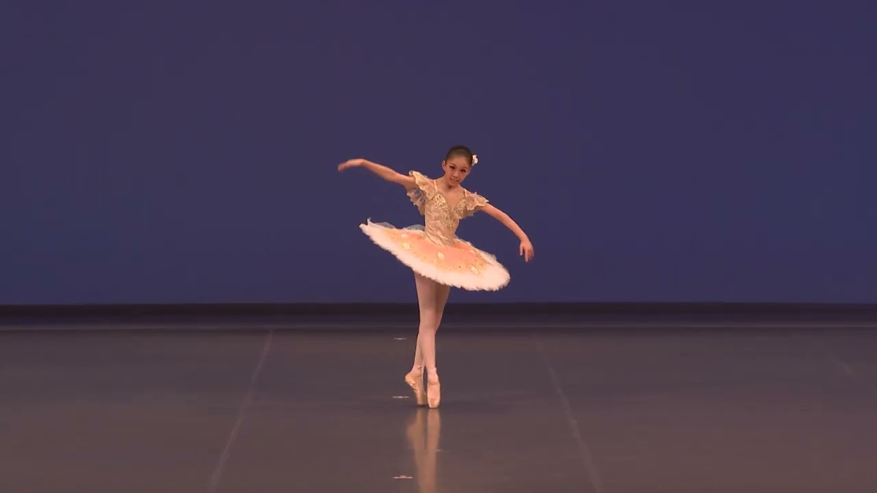 第5回 クラシック部門A 2位 嶋田 凛子（富山県）（6-11歳）CA-08 和田朝子記念 Air Ballet Studio 富山国際ダンスコンペティション