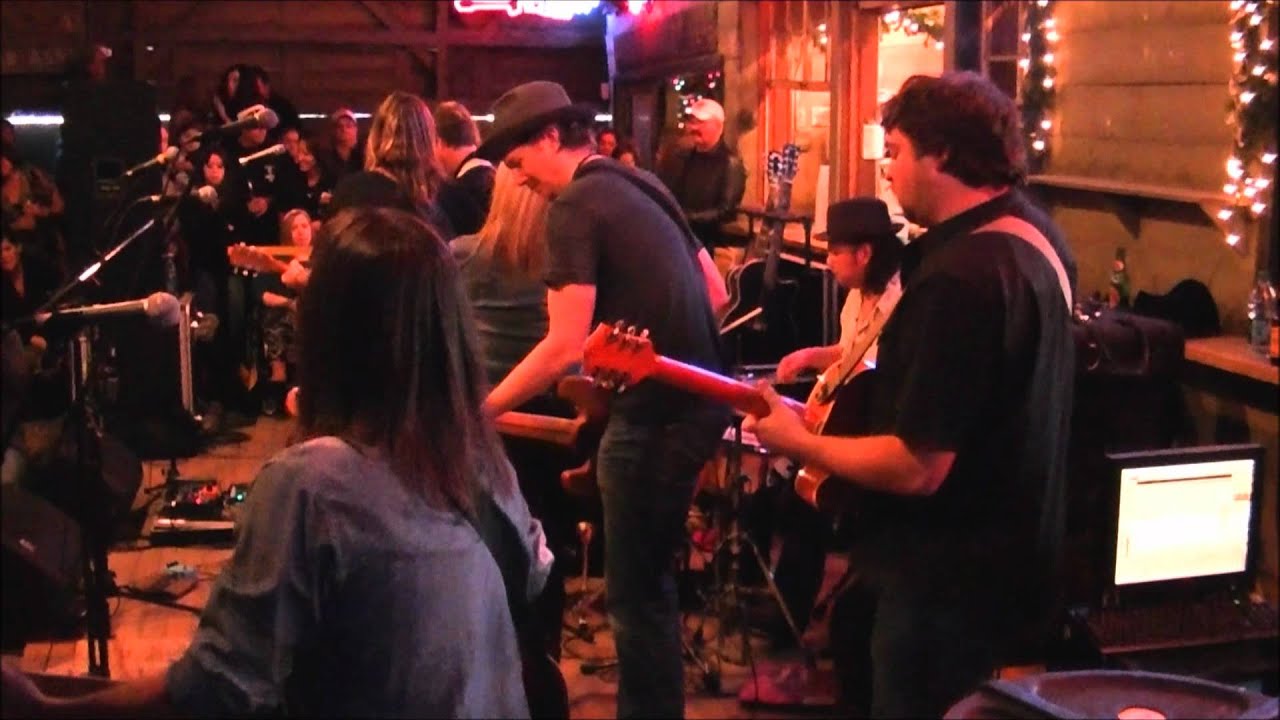 Walt Wilkins and The Mystiqueros - If I Had a Little Luck