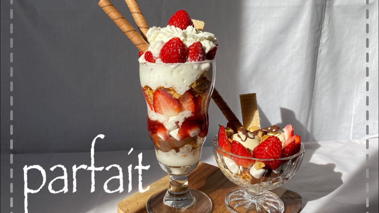 맛있는 디저트로 당충전! 딸기 파르페😋 (strawberry parfait)__일상  |  홈카페 Home cafe
