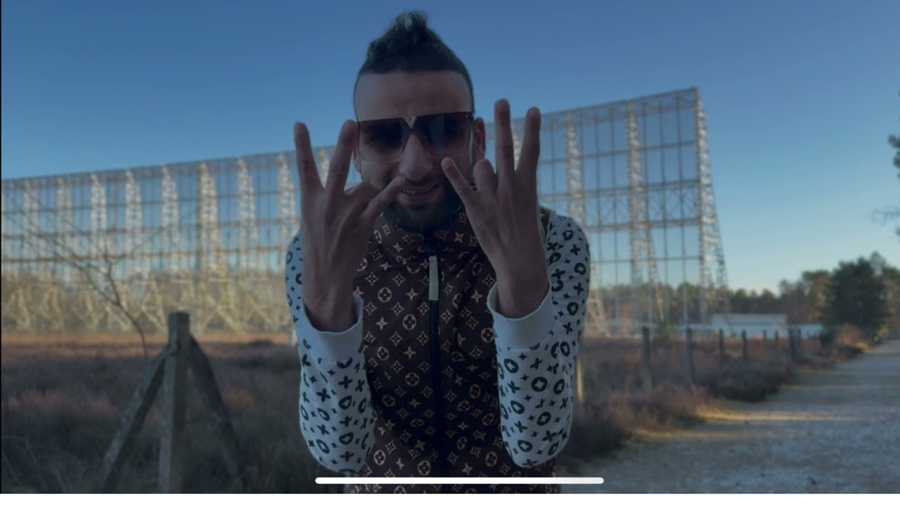 Zyane Buelita  (visualiser )