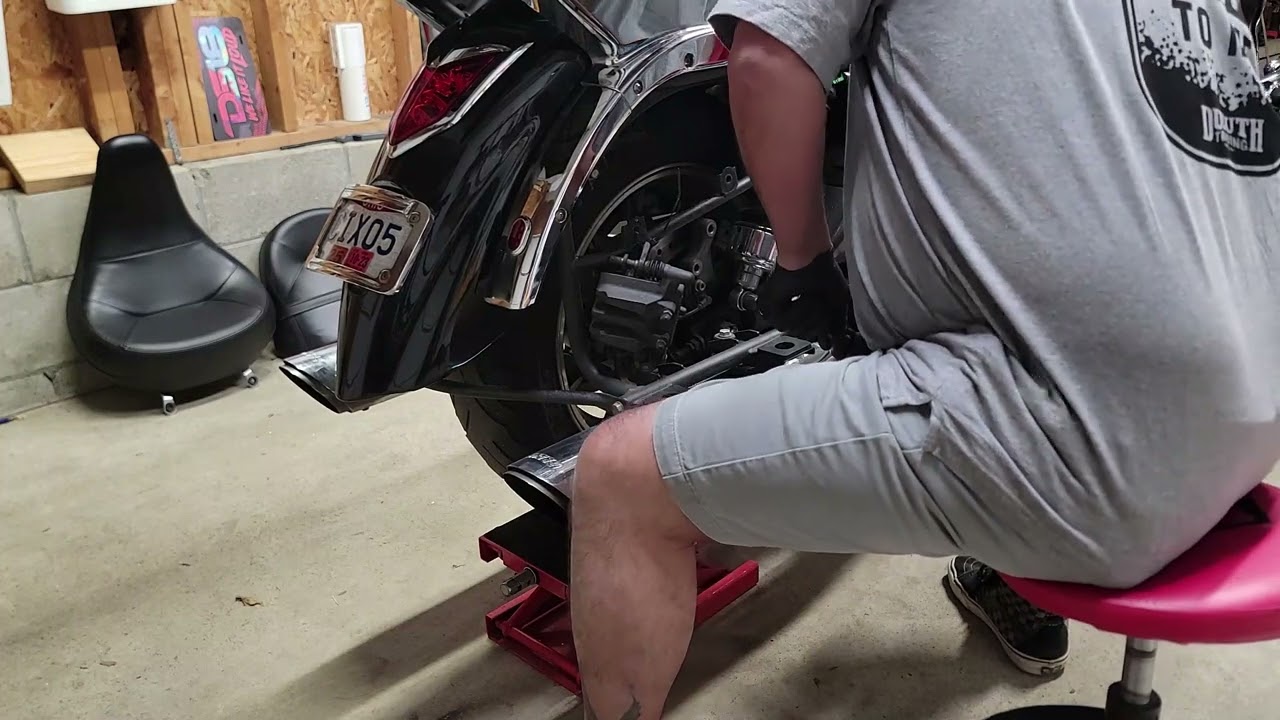 Kawasaki 1700 Voyager Rear wheel removal (Edited)