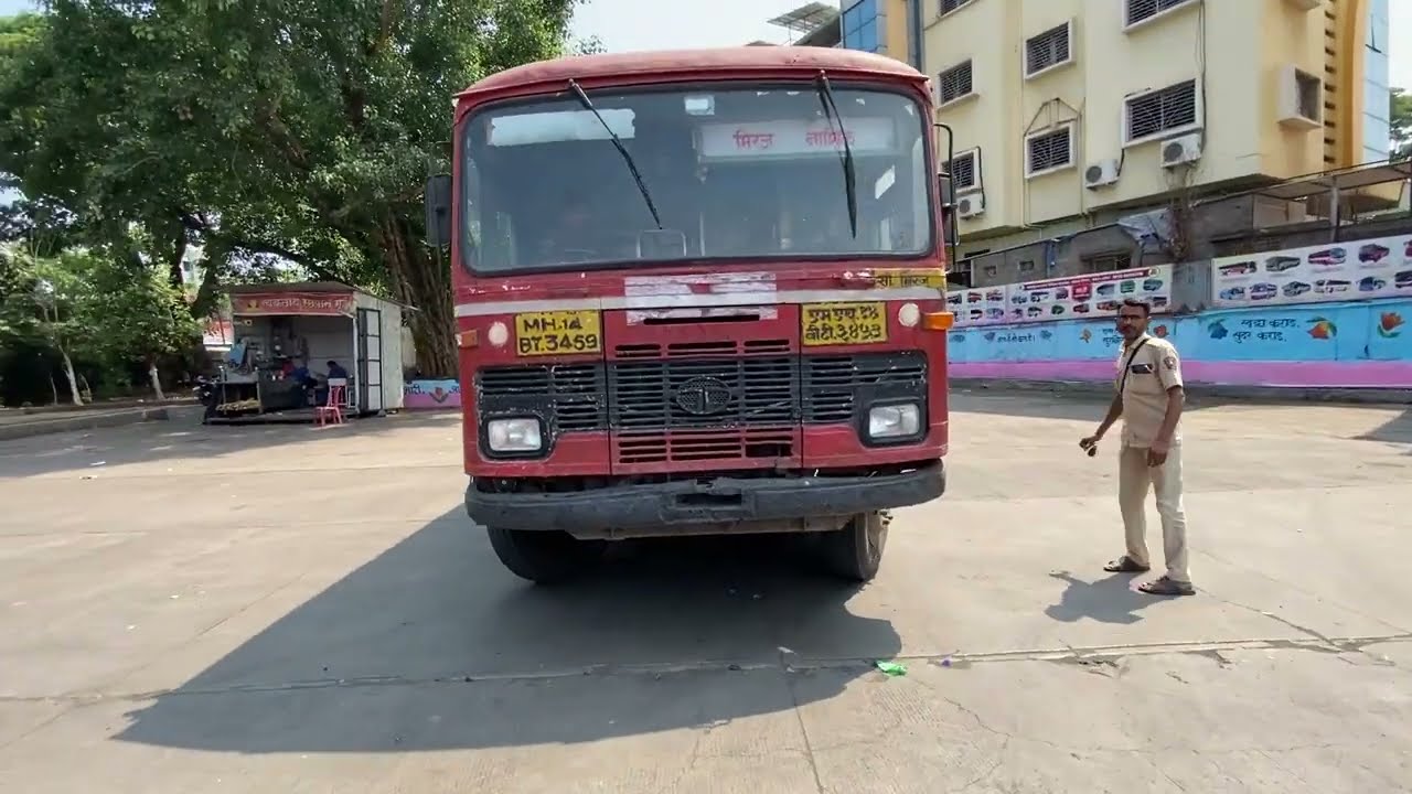 MSRTC TATA 1512 Old Bus on Pune Bangalore Highway with the speed of 80!
