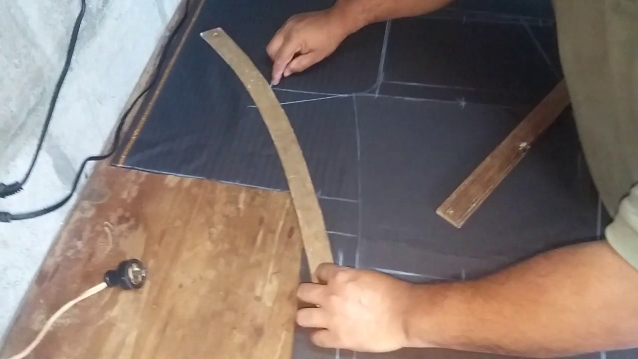 Corte de pantalón de hombre trasero. Parte 2