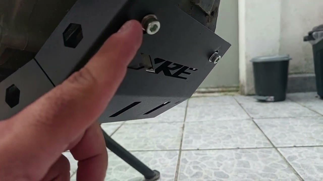 072 Protetor de cárter XRE 300