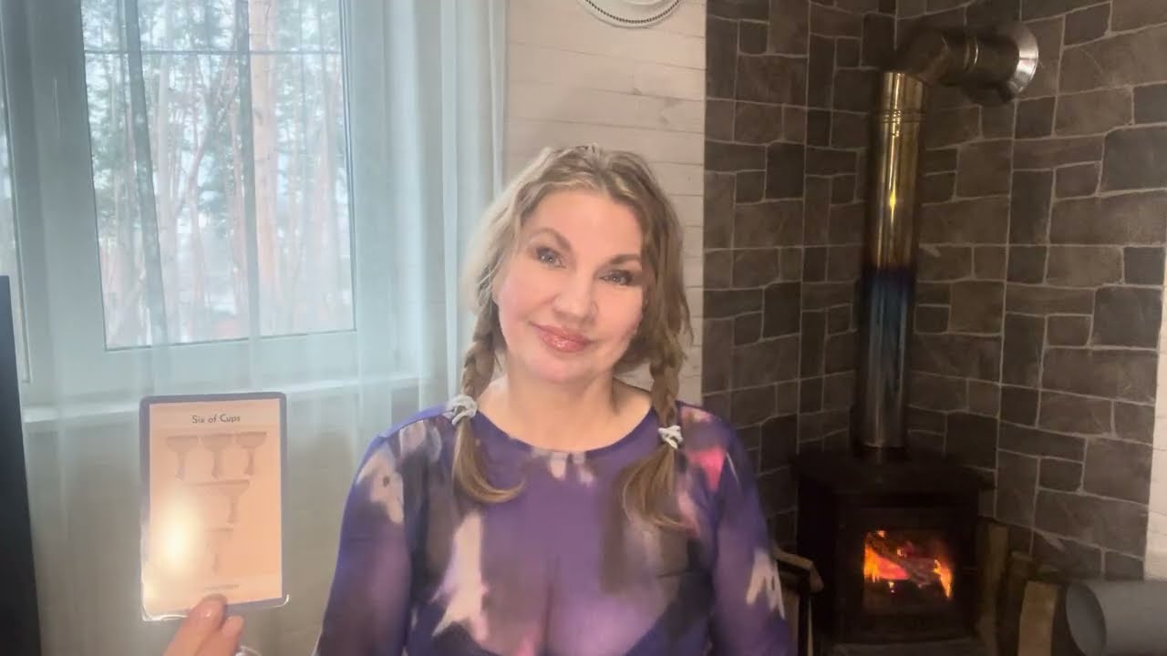 Ждёт ли Она От Тебя Поздравления и Проявления⁉️❤️Таро для мужчин 