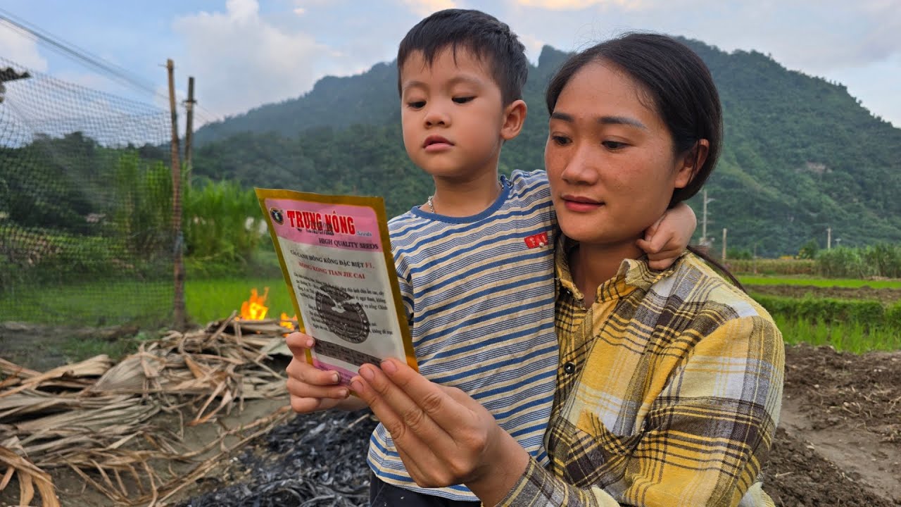 Single mother and son sow the seeds for the future - a simple life in the countryside