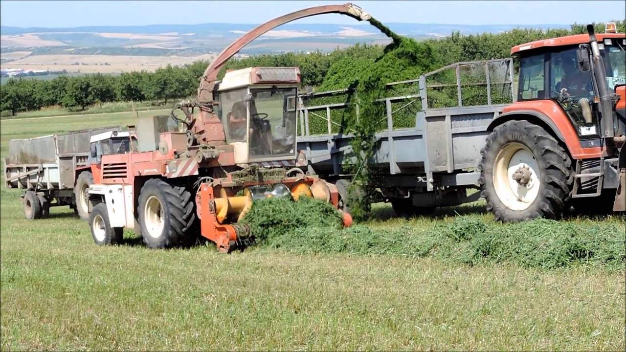 Patria Kobylí  senaže Zetor crystal 16145 New Holland G 190 Toron Mars Mačkač E 303 Vakování