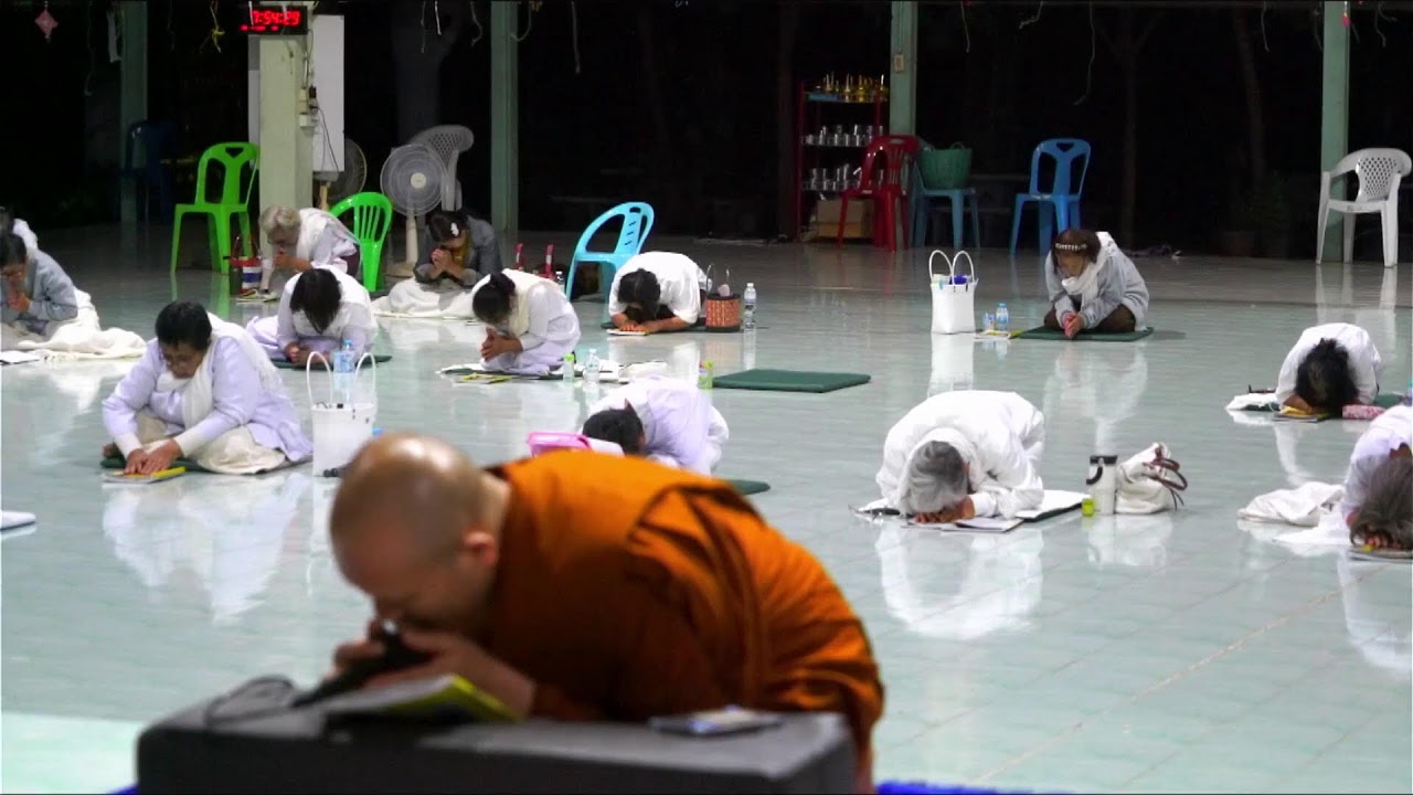 ร่วมกันทำวัตร สวดสาธยายบทพระธรรม  วัดดอนกู่ บ.หนองนกเขียน ต.โนนทอง อ.หนองเรือ จ.ขอนแก่น