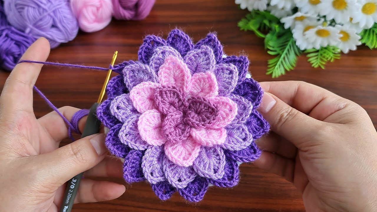 Wow!.. 🥰 Amazing.. 3D Very Easy crochet rose flower making for beginners 🌺🌻🌹