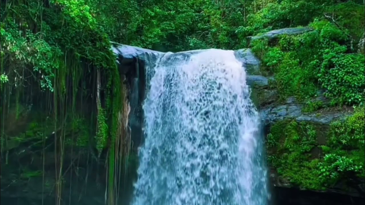 RELAKSAASI AIR TERJUN DENGAN PEMANDANGAN MENAKJUBKAN #relaksasi