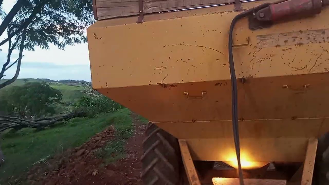 Trator não subiu com a bazuca 