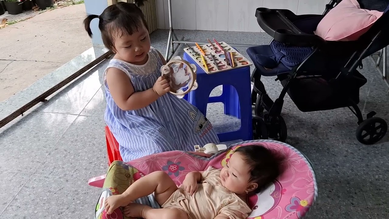 Bối chơi cùng Trà Sữa