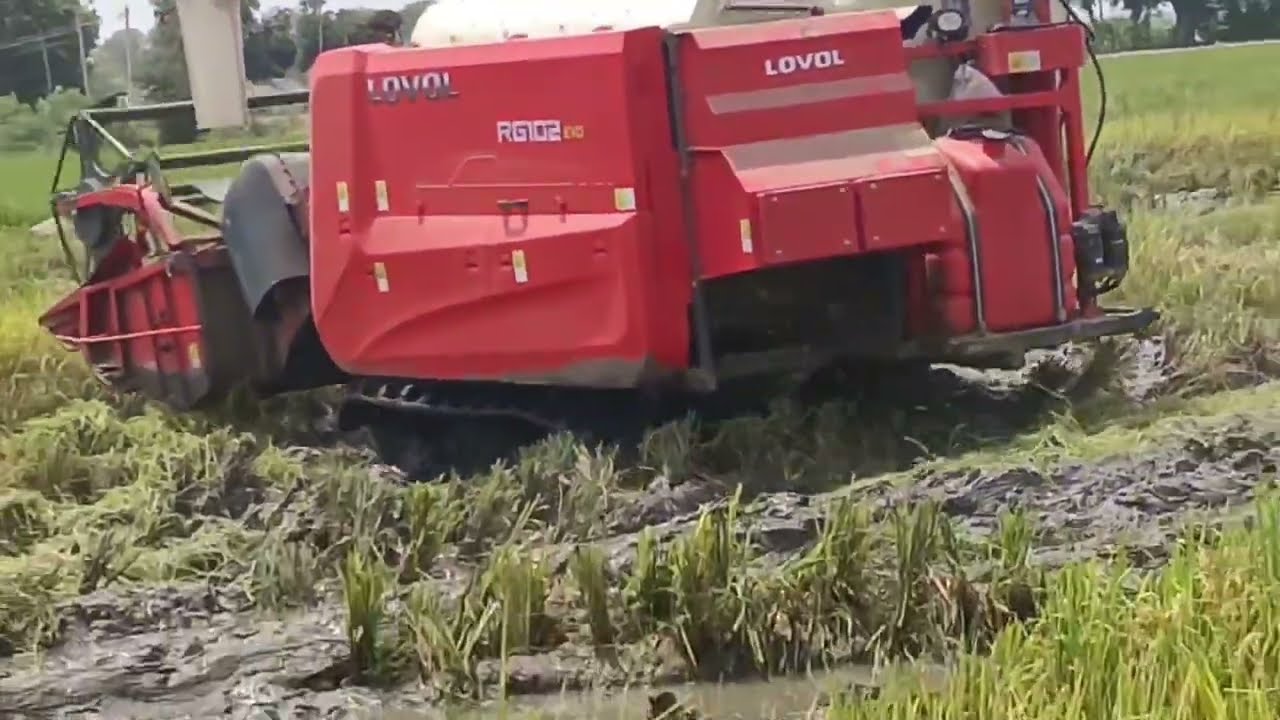 Lovol Rg 102 harvester 