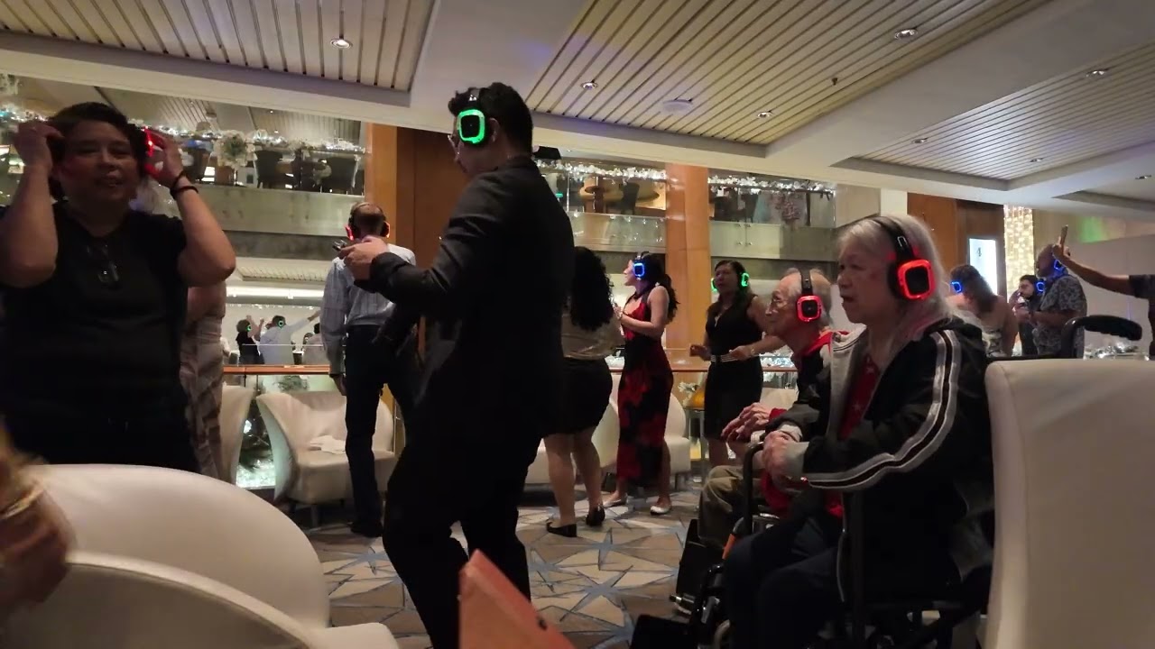 Let's go silent dancing