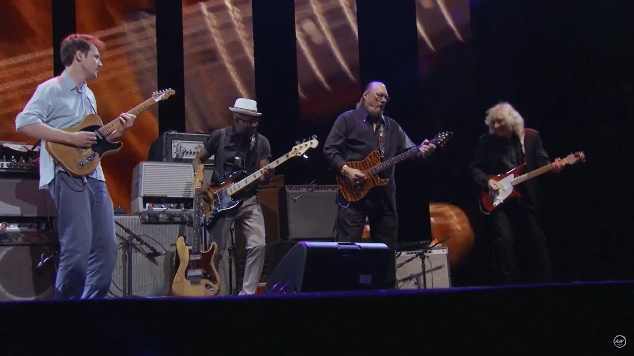 Green Onions - Booker T. & Steve Cropper, Keb Mo...  Live Guitar Festival New York 2013.