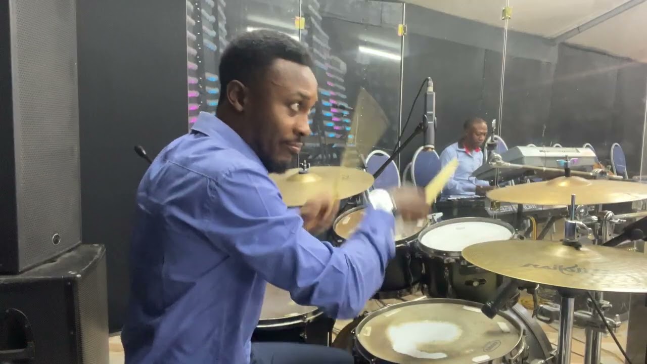 Moment of worship and praise 