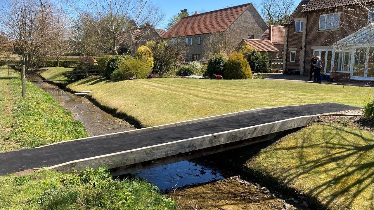 Ambrogio Robot Crosses Bridge