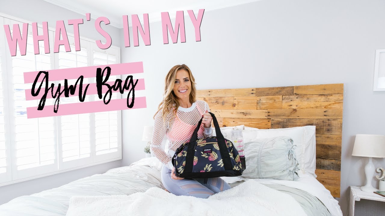 What's in My Gym Bag | Beauty, Snacks & Essentials Fall '17