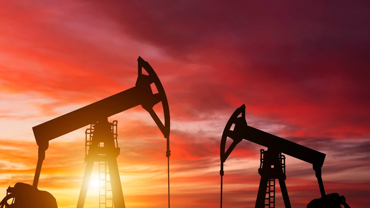 US oil prices retreat after hitting 6-year-high on OPEC standoff