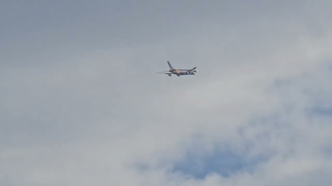 Emirates A380 long fly out from MAN