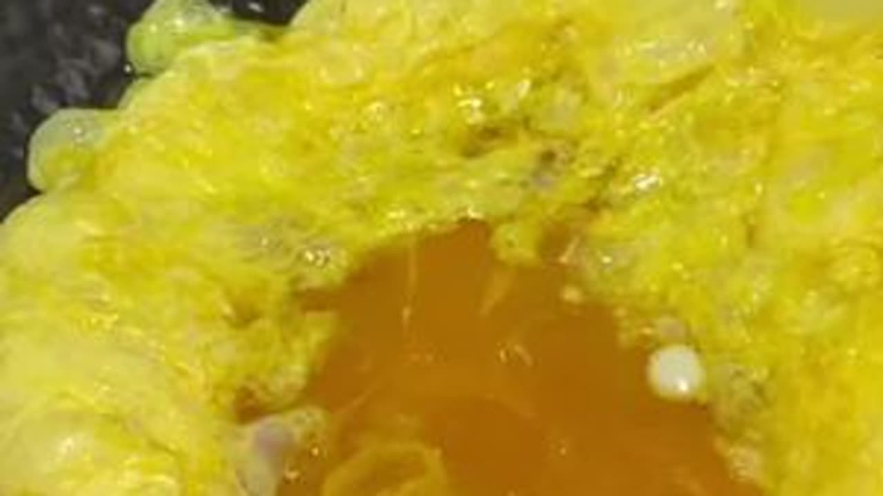 夫妻俩记录日常生活，晚上出租屋鸡蛋炒佛子瓜，再凉拌一个黄瓜吃 #美食 #在家做美食 #vlog日常 #美食vlog #美食制作分享