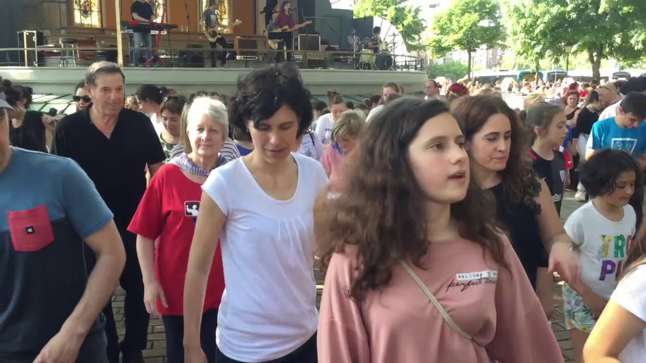 LUHARTZ BIZKAIKO DANTZARI EGUNEAN 2018
