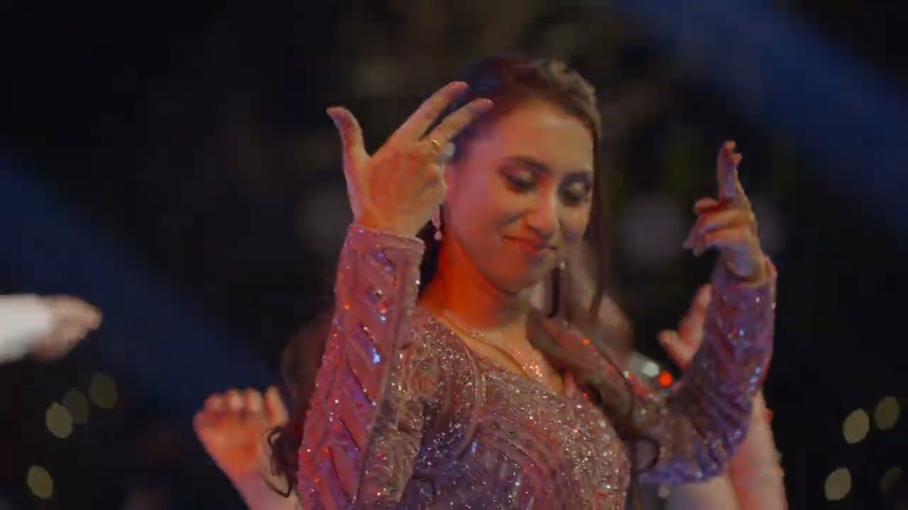 Fun & Fabulous Girls Sangeet Performance | Do Dhaari Talwaar x Desi Girl Mashup