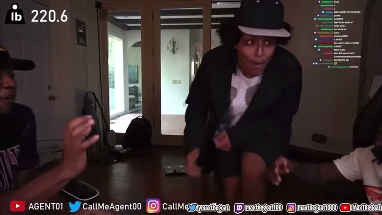 IMDAVIS HIS A SPLIT IN FRONT OF 3 GROWN MEN