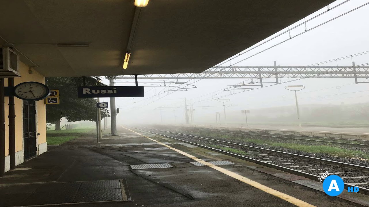 Annunci alla Stazione di Russi