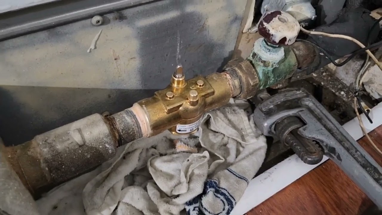 Changing An OldSchool Erie Zone Vale With A NU Pop Top Actuator
